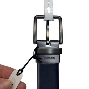 CALVIN KLEIN Men's NWT Size XL-TG 42-44 reversible Belt